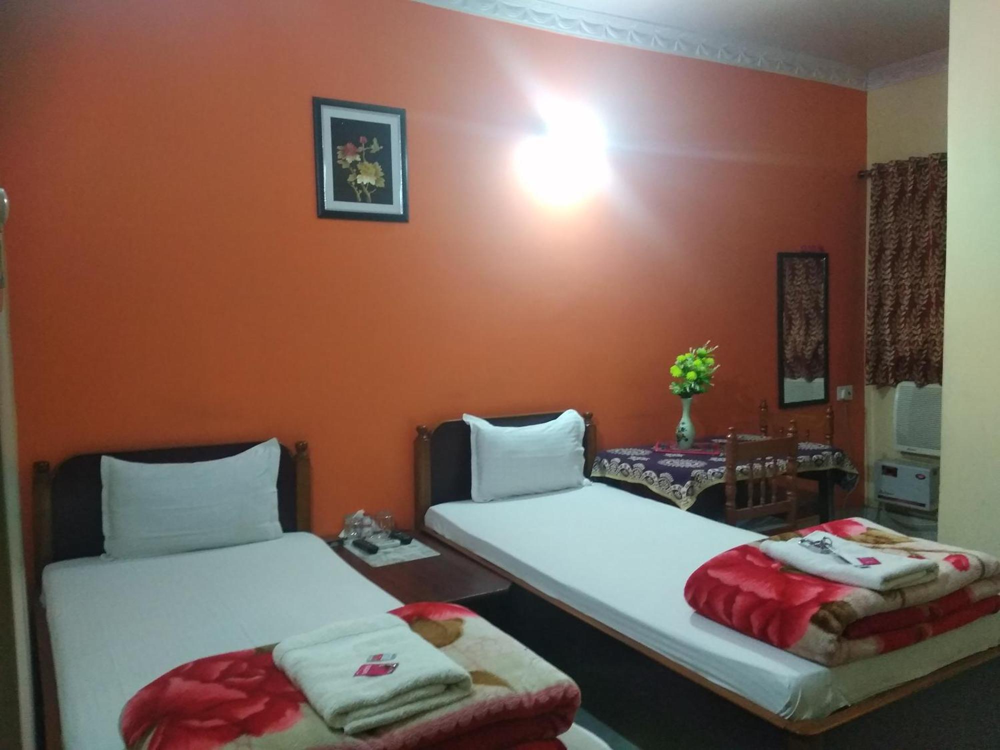 Hotel Chandrakala Regency 300 Meters From Dhanbad Railway Εξωτερικό φωτογραφία