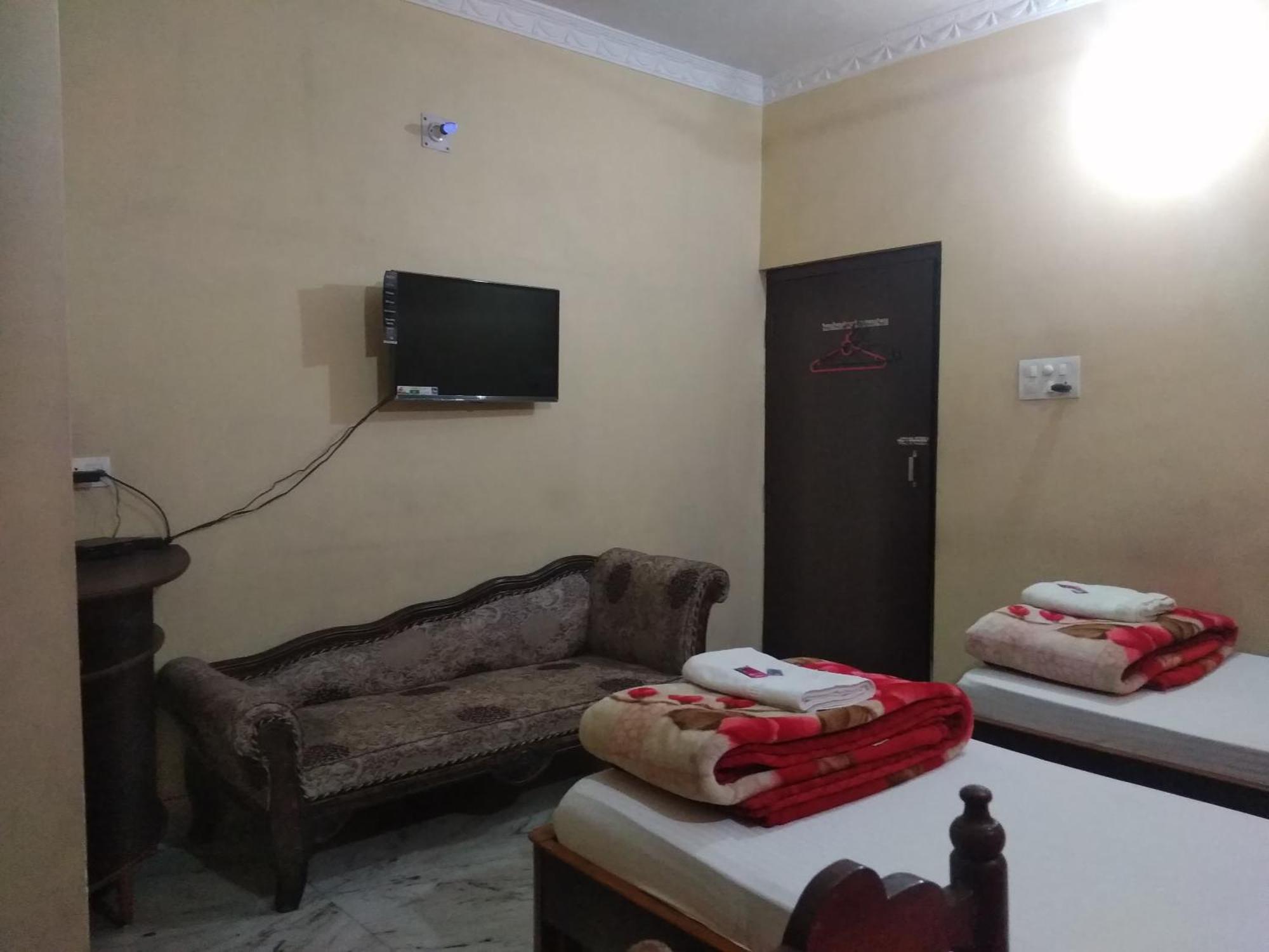 Hotel Chandrakala Regency 300 Meters From Dhanbad Railway Εξωτερικό φωτογραφία